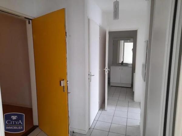 Appartement à louer 2 pièces 54.44m² Montereau-Fault-Yonne (77130)