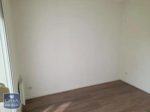 Appartement à louer 2 pièces 54.44m² Montereau-Fault-Yonne (77130)