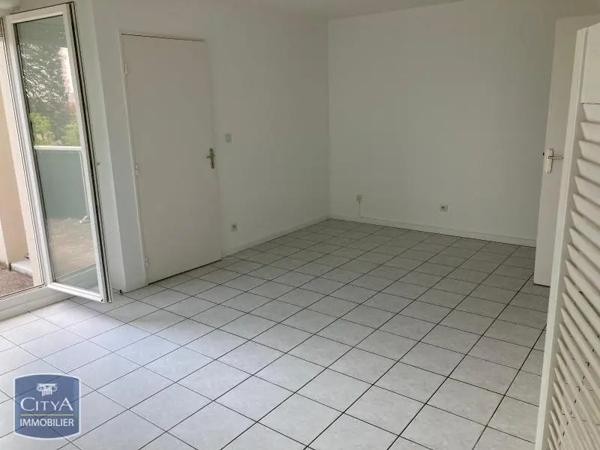 Appartement à louer 2 pièces 54.44m² Montereau-Fault-Yonne (77130)