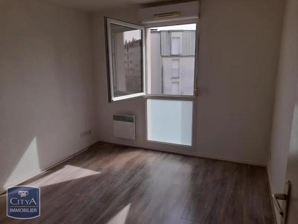 Appartement à louer 2 pièces 54.44m² Montereau-Fault-Yonne (77130)