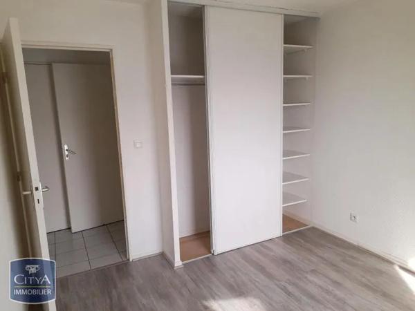 Appartement à louer 2 pièces 54.44m² Montereau-Fault-Yonne (77130)
