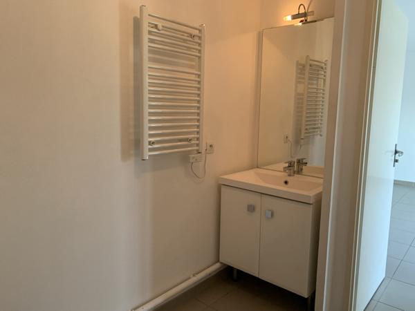 T2 - 750 € CC / MOIS - BORDEAUX NANSOUTY