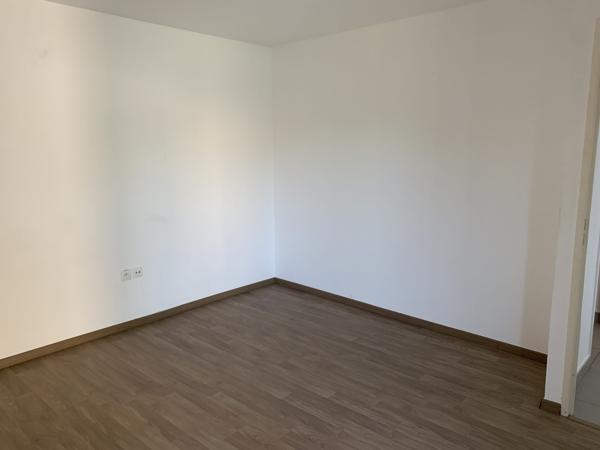 T2 - 750 € CC / MOIS - BORDEAUX NANSOUTY