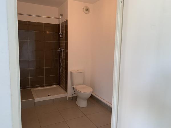 T2 - 750 € CC / MOIS - BORDEAUX NANSOUTY