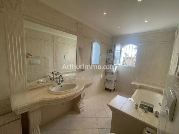 Vente Villa 5 pièces 81 m2 à Sainte-Maxime