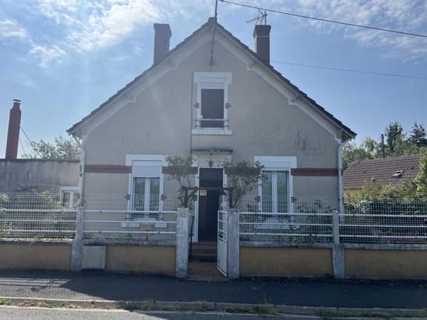 Maison à vendre 87 920 € Vierzon 4 p 88 m² DPE G