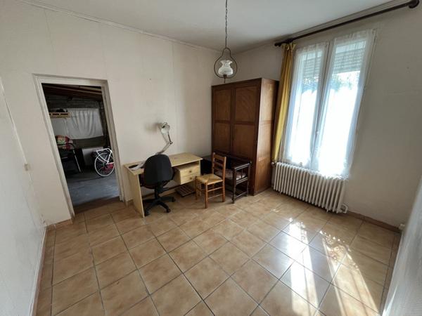 Maison à vendre 87 920 € Vierzon 4 p 88 m² DPE G