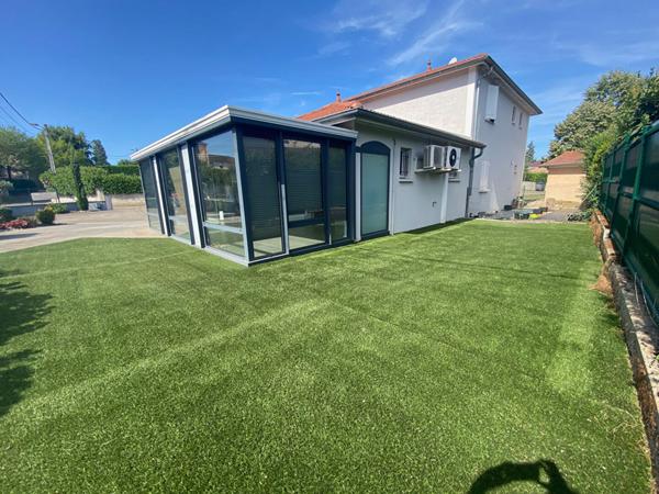 Local d'activité indépendant avec parking sécurisé Viriat la Neuve