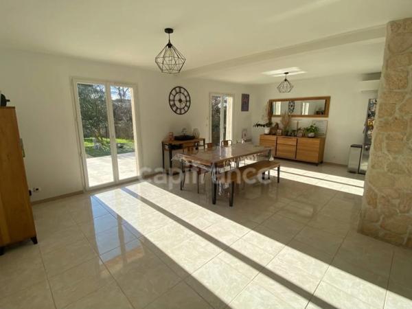 Maison à vendre 5 pièces Saint Chaptes