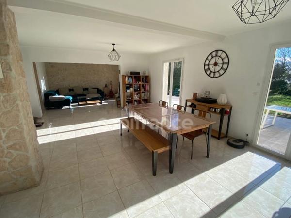 Maison à vendre 5 pièces Saint Chaptes