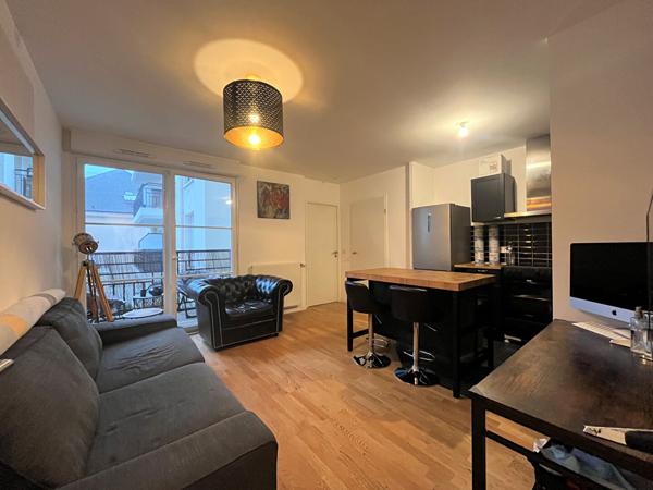 EXCLUSIVITÉ - APPARTEMENT DE 3 PIECES A VENDRE A PLAISIR