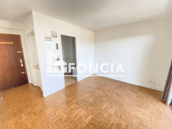 Location Studio 17.87 m² - 67 COURS GOUFFE Marseille 13006
