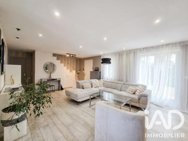 Maison à vendre 6 pièces 121 m² Ballancourt-sur-Essonne