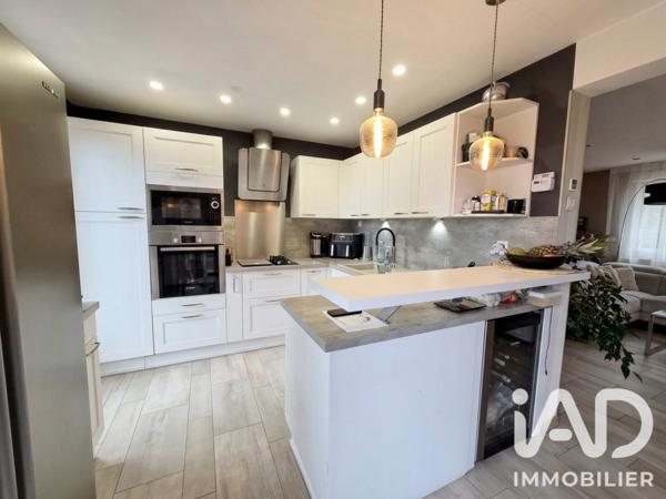 Maison à vendre 6 pièces 121 m² Ballancourt-sur-Essonne