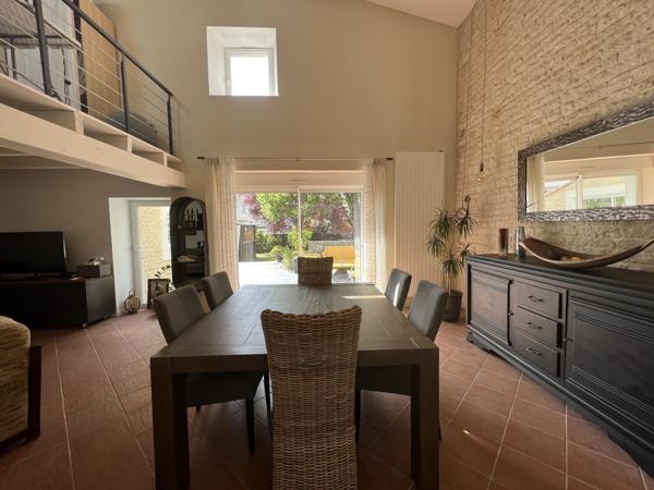 ECHIRE - Maison de caractère rénovée avec goût