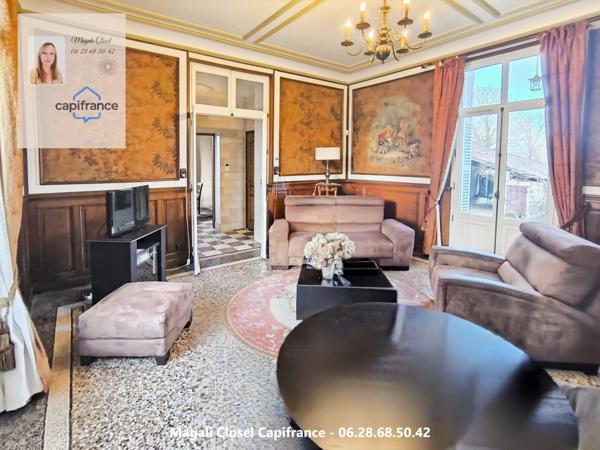 Demeure de caractère – Fin XIXe siècle – Parc arboré de plus de 5 000 m² – Centre-Bourg