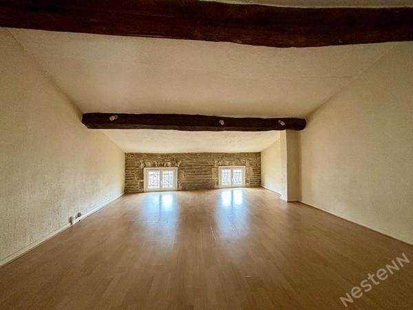 Agen centre - Appartement de T3  de 85 m² avec balcon, dans un immeuble ancien
