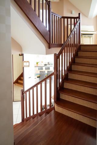 Maison contemporaine de 230 m²