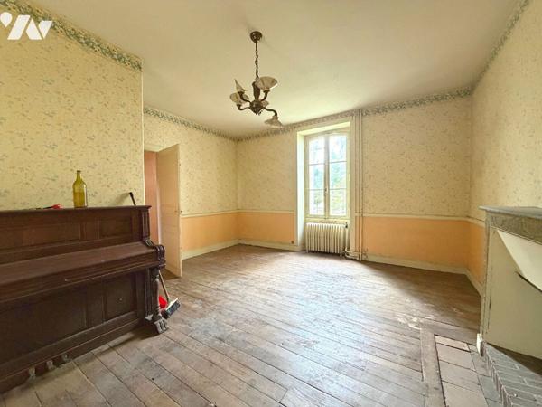 MAISON A RENOVER A JEANNE D'ARC !