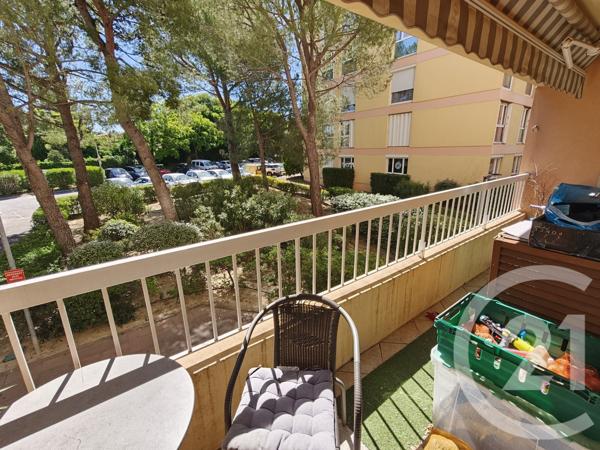 Appartement T4 à vendre  4 pièces - 74,65 m 2   MARSEILLE  - 13010