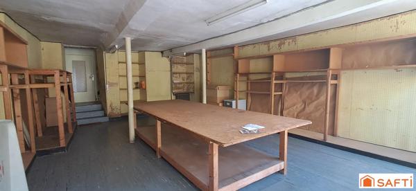 Ancien commerce atelier et logement 131m²