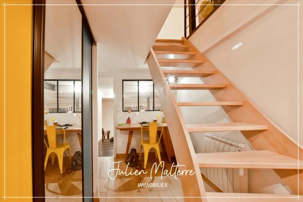 SAINT ETIENNE (42) - Exceptionnel LOFT en duplex de 265 m² avec 7 chambres, bureau, terrasse avec jardin et 2 garages