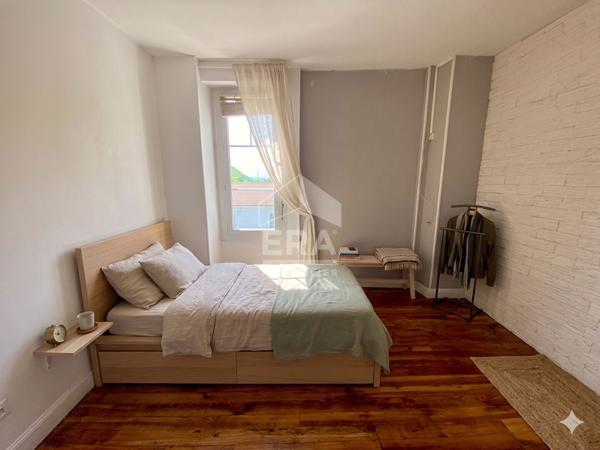 Jurançon - T4 de 89 m² avec parquet ancien et terrasse