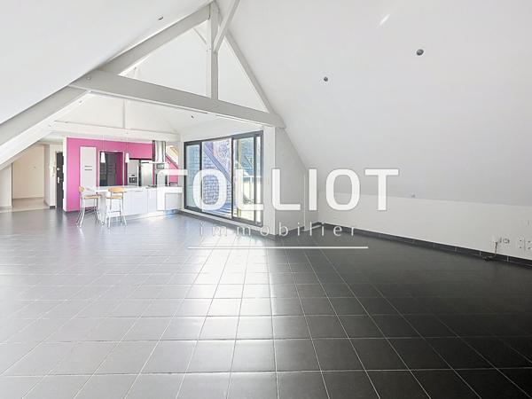A VENDRE Appartement 5 pièce(s) 50000 SAINT LO 4 CHAMBRES ASCENSEUR CENTRE VILLE