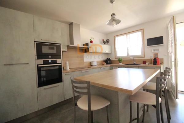 Maison Moderne avec Piscine à Ensuès-la-Redonne