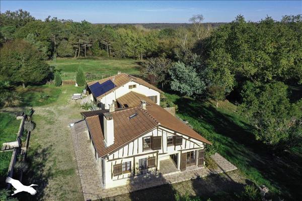 Maison à vendre |  Larée |  8 pièces | 180 m²