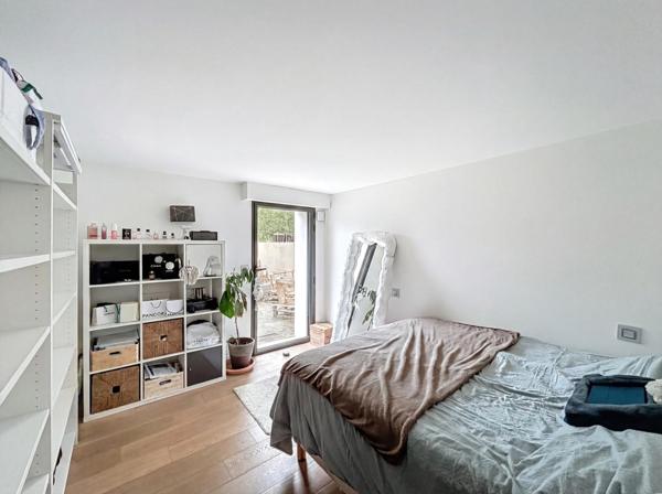 Maison
         9 pièces
        - 220 m² Bien prestige 988 000 € *