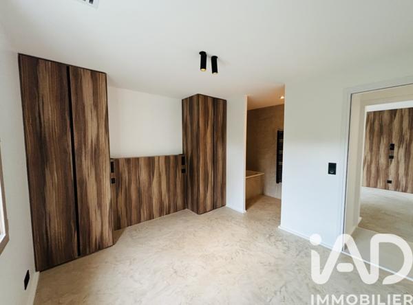 Maison à vendre 5 pièces 143 m² Mandelieu-la-Napoule