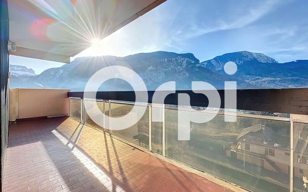 Appartement à louer    3 pièces • 75 m2 Cluses