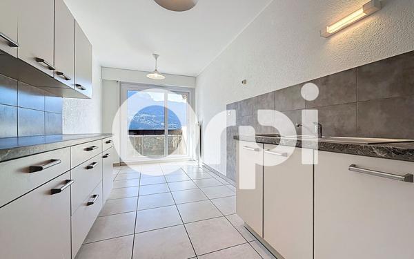 Appartement à louer    3 pièces • 75 m2 Cluses