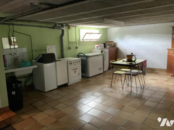 Uniquement dans votre étude. ELVEN. Maison 5 pièces 4 chambres