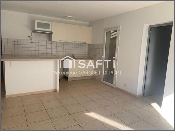 Immeuble 2 appartements libres, extérieur, proche centre