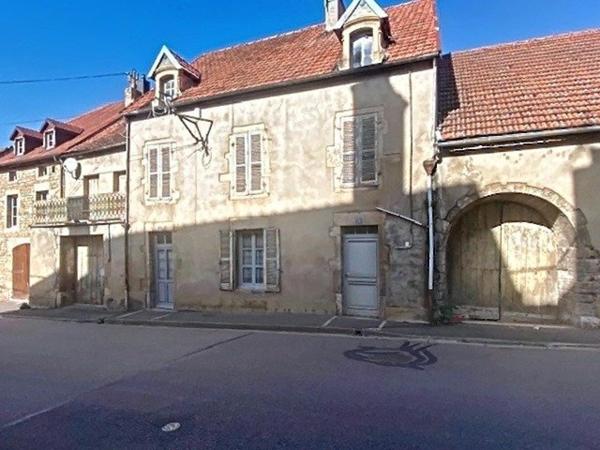 Maison composée de deux T3 à Vitteaux