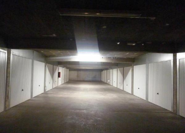 Stationnement à louer    Villeurbanne