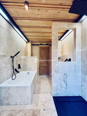 À vendre - Maison ancienne, 5 pièces située à Flassans-sur-Issole (83340)