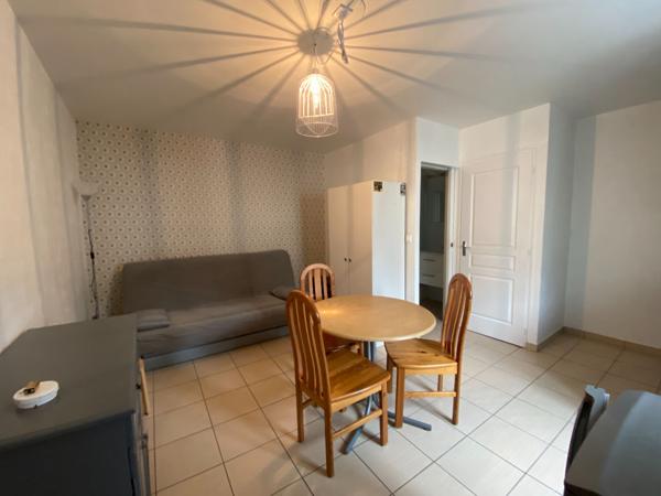 A louer Appartement meublé à Nantes 3 pièce(s) 73.15 m2 avec deux balcons, garage fermé et cave