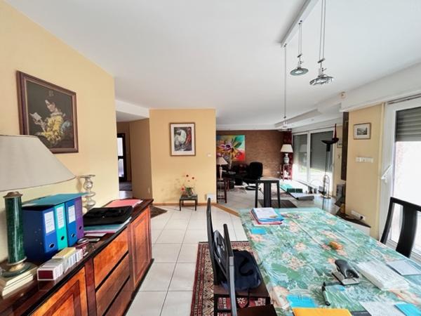 Oberhausbergen (67205) OBERHAUSBERGEN - Maison 290 m² sur 6.30 ares - 945.000 € FAI