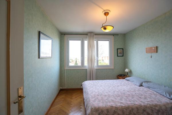 Appartement à vendre 6 pièces + Garage+Parking BRON (69)