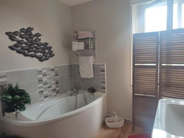 Très belle Maison de caractère sur la commune de Bais