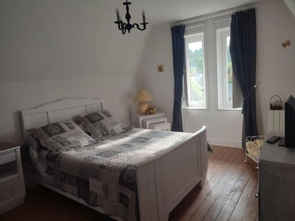 Très belle Maison de caractère sur la commune de Bais