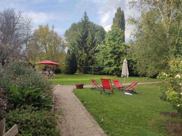 Très belle Maison de caractère sur la commune de Bais