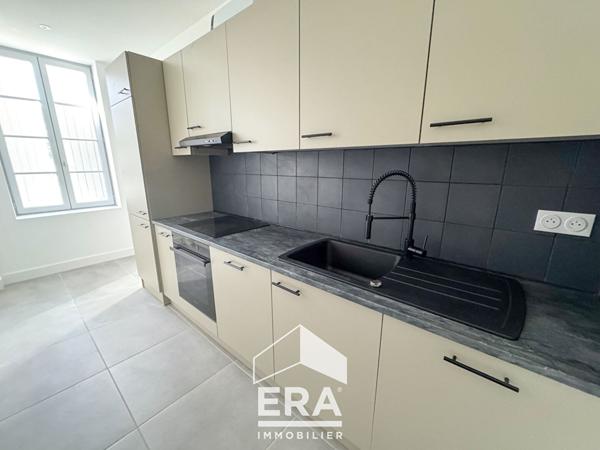 Appartement T3 rénové hyper centre-ville 94m²