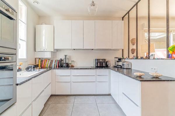Maison 749 484 € Bordeaux 5 p 162 m² DPE C