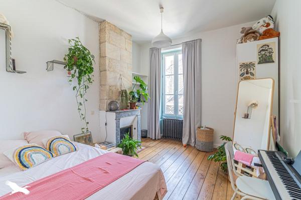 Maison 749 484 € Bordeaux 5 p 162 m² DPE C