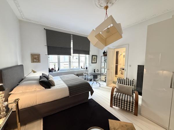 Appartement 6 pièces, Élégance bourgeoise et rénovation d'exception