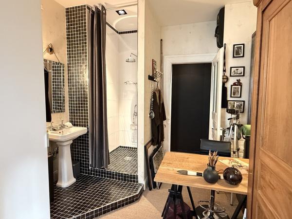 Appartement 6 pièces, Élégance bourgeoise et rénovation d'exception
